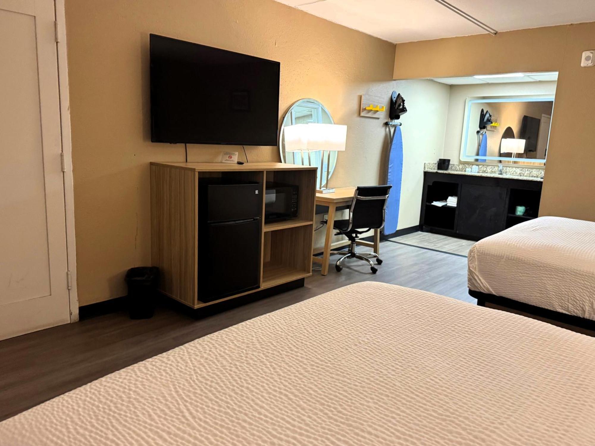 Super 8 By Wyndham Corpus Christi Airport Hotel Екстериор снимка